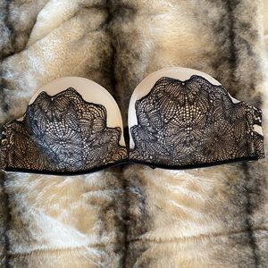 Victoria Secret Bombshell Bra 34A Strapless Lace